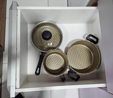 Alexandra Apartamento | Studio 306, decorado com garagem e ar-condicionado