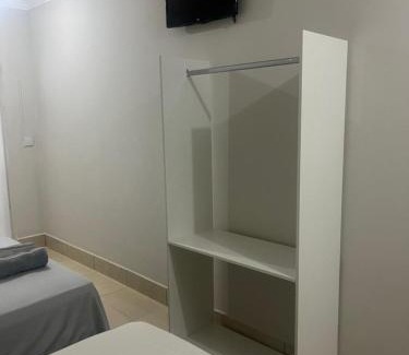 Santa Monica Apartamento | Studio 38 - Studio aconchegante na melhor localização próx a Parque do sabiá, Estádio, Shopping e Aeroporto