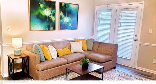 Pine Forest Apartamento | Studio 409 - Ground Floor Access, High-Speed Internet
