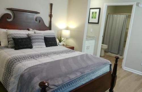 Pine Forest Apartamento | Studio 415 - Convenient 1st Floor with Accessible Self Check-in