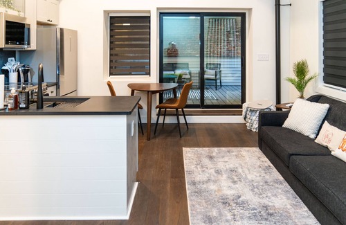 Center City East Apartamento | Studio 45 is a Studio Apartment in the Historic Old City section of Philadelphia