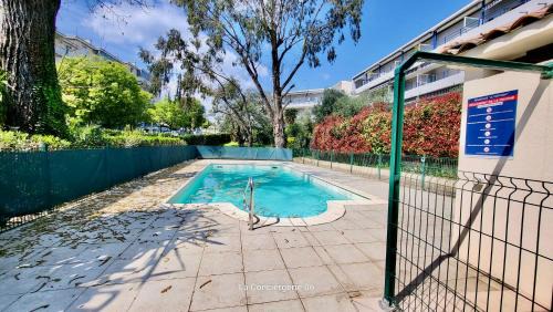 Petit Juas Apartamento | Studio 4P pool parking balcony terrace - IFSI