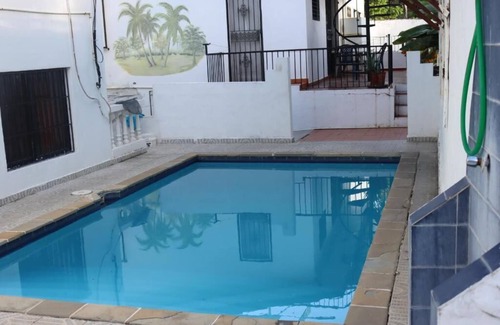 Los Brazos Apartamento | Studio with a Kitchen Steps Away from the Beach