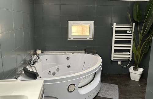 Chusclan Apartamento | Studio 55m2