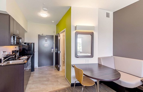 Montopolis Hotel | Studio 6 Austin, TX - Airport