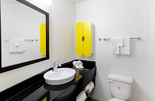 Montopolis Hotel | Studio 6 Austin, TX - Airport