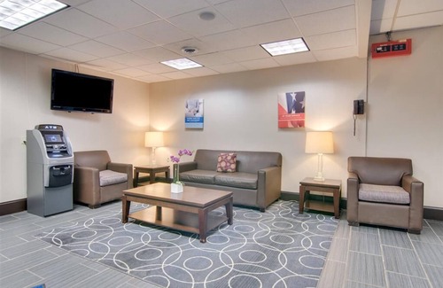 Clarion Hotel | Studio 6 Suites Clarion, PA