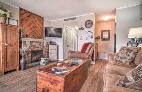 Chalet Village Apartamento | Studio about 3 Mi to Great Smoky Mountain Natl Park!