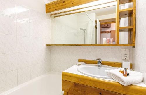 Val-d'Isere Apartamento | Studio agréable avec parking, skis aux pieds au cœur du village de Val-d'Isère - FR-1-694-204