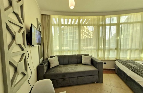 Al Ahyaa Apartamento | STUDIO APARTMENT IN HURGADA AT ROYAL BEACH WITH PRIVATE BEACH