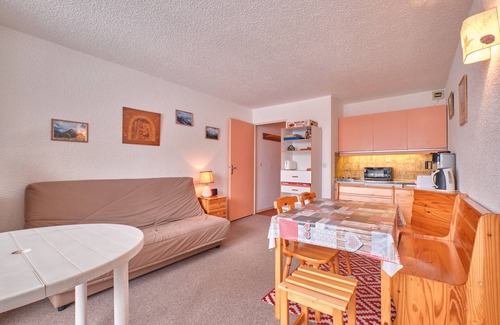 Correncon-en-Vercors Apartamento | Estudio 'Herbouilly' con vistas a la montaña y balcón