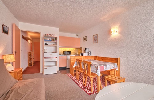 Correncon-en-Vercors Apartamento | Estudio 'Herbouilly' con vistas a la montaña y balcón