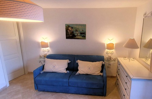 Porto Pozzo Casa | Studio-apartment mit Pool in Einer Eleganten und Ruhigen Residenz