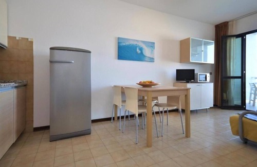 Lignano Sabbiadoro Apartamento | Apartamento estudio cerca del mar en Lignano