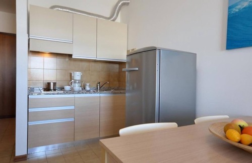 Lignano Sabbiadoro Apartamento | Apartamento estudio cerca del mar en Lignano