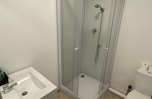Paroy-sur-Tholon Apartamento | Studio apartment near Joigny