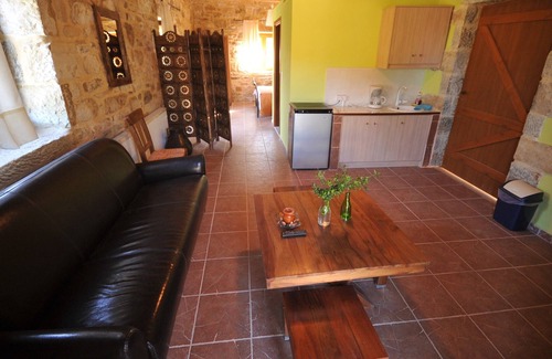 Kato Simi Apartamento | Apartamento estudio 'Akros Oreon Lapatho' con vistas a la montaña, terraza privada y Wi-Fi