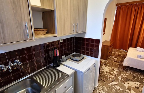 Melikia Apartamento | Apartamento estudio 'Alexandra Studio 6' con balcón privado y Wi-Fi