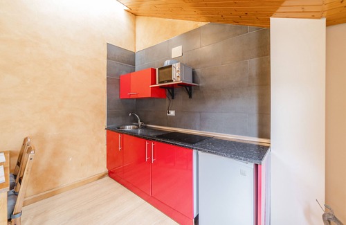 Ezcaray Apartamento | Apartamento estudio 'Altuzarra 2' con vistas a la montaña, terraza privada y Wi-Fi