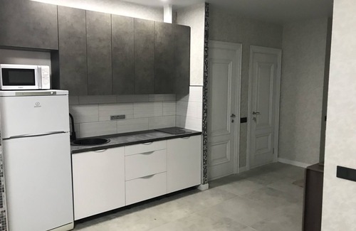 Oktyabrsky District Apartamento | Studio Apartment Bratskaya