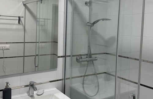 Santa Pola Apartamento | Studio Apartment 'Bungalow En Santa Pola Del Este' with a view of the mountains