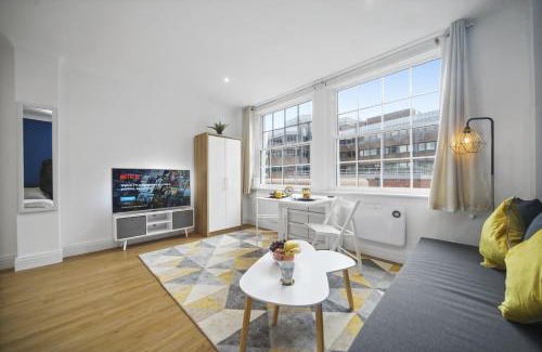 Portsoken Apartamento | Studio Apartment by Homely Stays