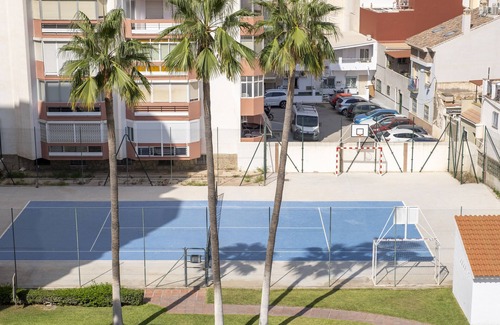 Torre del Mar Apartamento | Apartamento estudio 'Torre Del Mar' con vistas al mar, Wi-Fi y aire acondicionado.