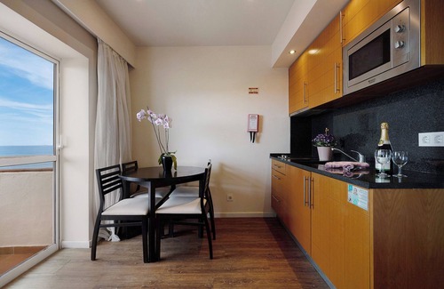 Torralta Apartamento | Apartamento 'Estudio Vista Mar Atlántico' con vistas al mar, piscina y Wi-Fi