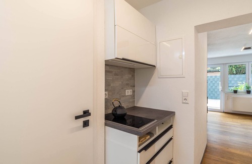 Bad Wildbad Apartamento | Apartamento estudio 'Fewo-Rennbächle' con vistas a la montaña, terraza y Wi-Fi