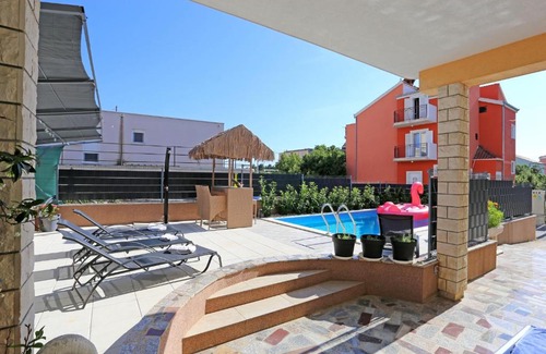 Mejasi Apartamento | Studio apartment Grey