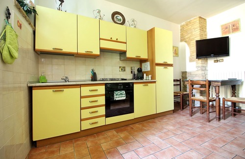 Assisi Apartamento | Studio apartment in Assisi The Roman Amphitheater