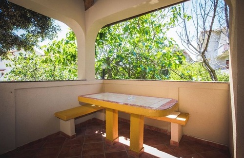 Lopar Apartamento | Apartamento Estudio en Lopar con Terraza, Acondicionador, WIFI (4739-1)