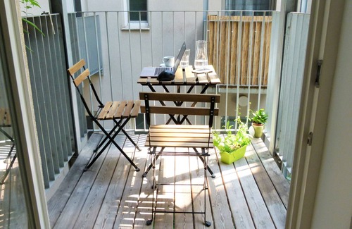 Graz City Centre Apartamento | Large studio apartment in the heart of Graz's old town with kitchen, bathroom, WC, balcony