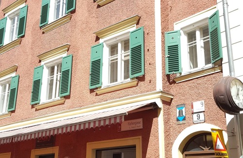 Graz City Centre Apartamento | Large studio apartment in the heart of Graz's old town with kitchen, bathroom, WC, balcony