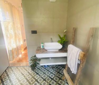 Vanelim Apartamento | Studio Apartment jungle view 2minutes drive to the beach