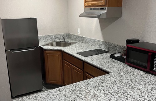 Greenacres Apartamento | Studio Apartment - King Bed