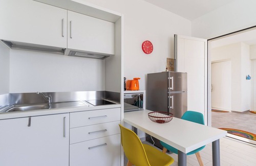 Galatone Apartamento | Apartamento estudio "Le Scuderie 9" con balcón, piscina compartida y Wi-Fi