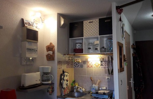 Hirmentaz Apartamento | Apartamento estudio 'Les Montagnes' con vistas a la montaña y balcón