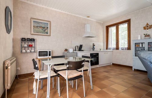 Vienne Apartamento | Apartamento estudio 'Maupas' con terraza compartida y Wi-Fi