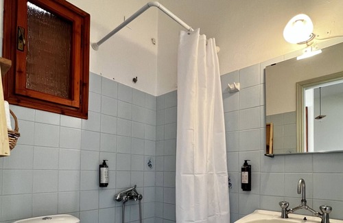 Vlachata Apartamento | Apartamento estudio 'Ocean Front 2' con vistas al mar, Wi-Fi y aire acondicionado.