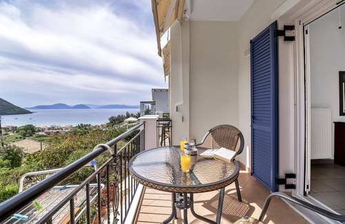 Pondi Apartamento | Estudio 'Panorama 2' con vistas al mar, Wi-Fi y aire acondicionado