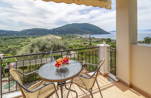 Pondi Apartamento | Estudio 'Panorama 3' con vistas al mar, Wi-Fi y aire acondicionado