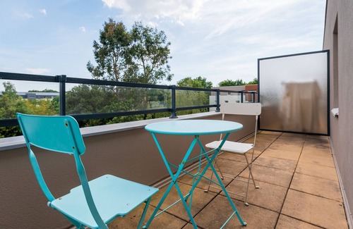 Vannes Apartamento | Apartamento estudio 'Proche Du Port De Vannes' con terraza privada, balcón y Wi-Fi