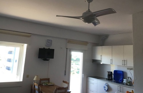 Torralta Apartamento | Estudio, reformado, con balcón y vista al mar, perfecto para parejas.