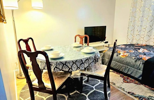 Queens Apartamento | Studio apartment street level