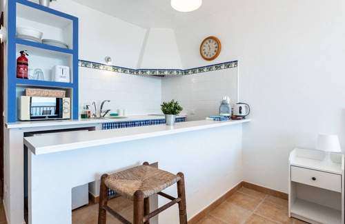 Fuengirola City Centre Apartamento | Estudio 'Ventana al Mar' con terraza orientada al mar y aire acondicionado