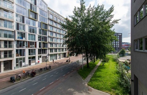 Westpoort Apartamento | Studio Apartment with Balcony