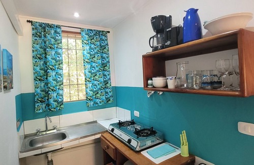 Villarreal Apartamento | Studio Apartment with pool, just 5 min from Tamarindo beach! Scuba themed!