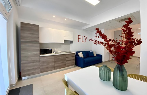 Municipio 2 Casa | Studio apartment with parking Polyclinic area.