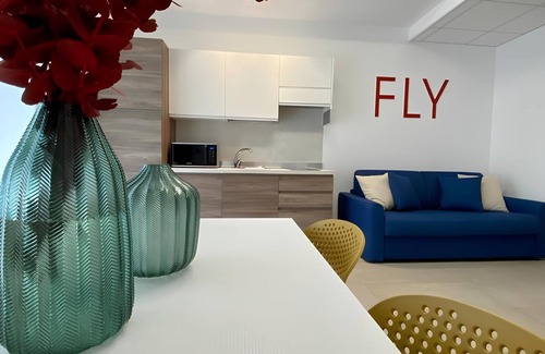 Municipio 2 Casa | Studio apartment with parking Polyclinic area.